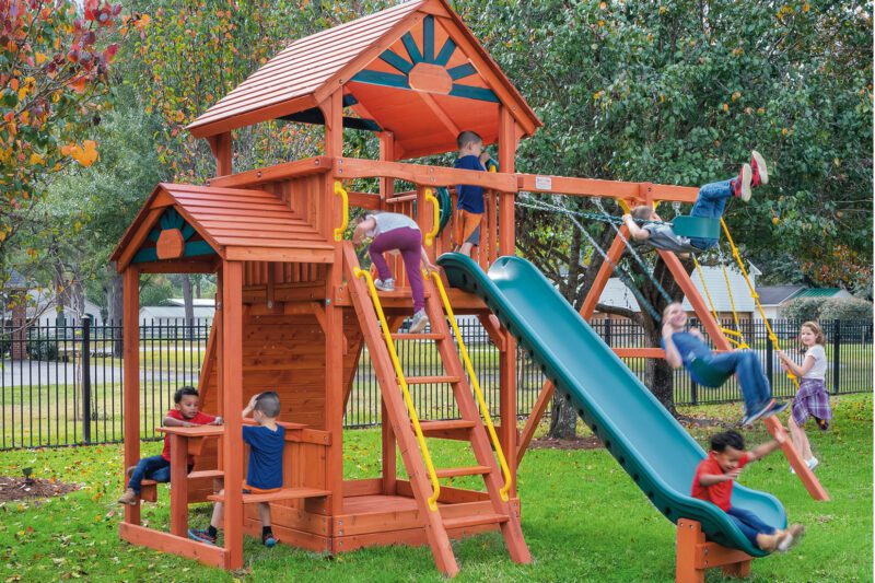 5.8 Bengal Fort Config 2 w/Snack Bar and Scoop Slide