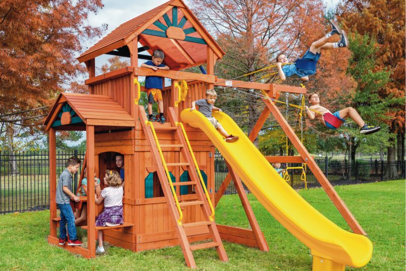 6.5 Bengal Fort Config 2 w/Snack Bar & Playhouse Panels