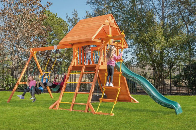 Toucan Playcenter with Wood Roof
