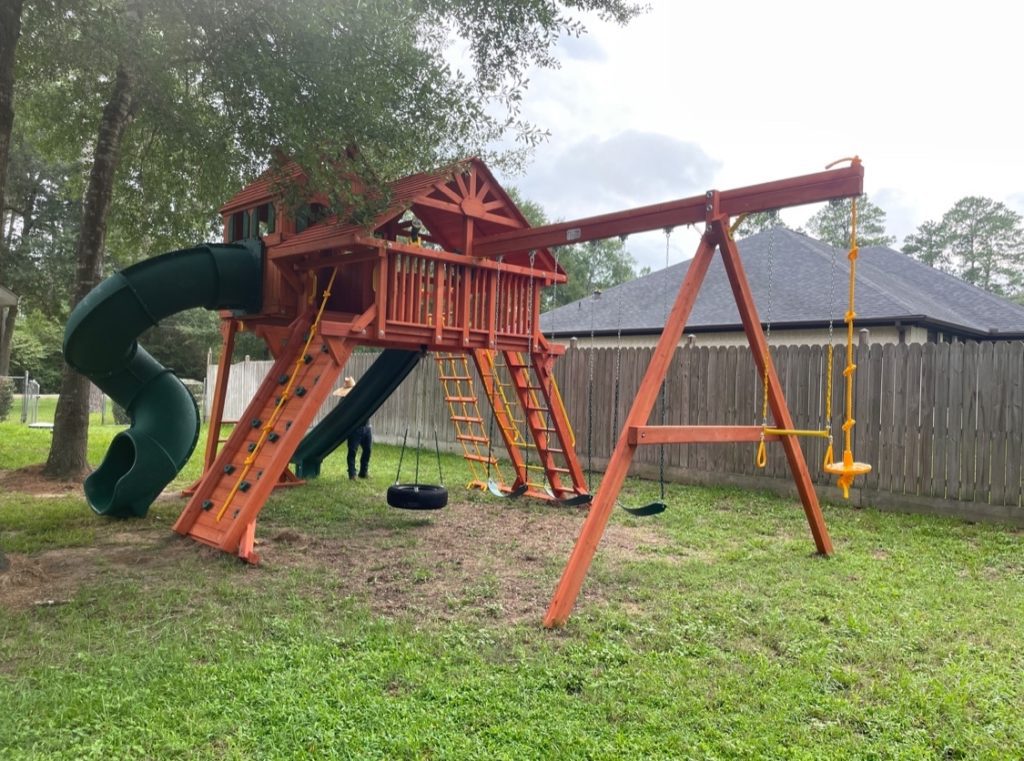Wooden Swing Sets Professional Installation Tree Frogs Showrooms