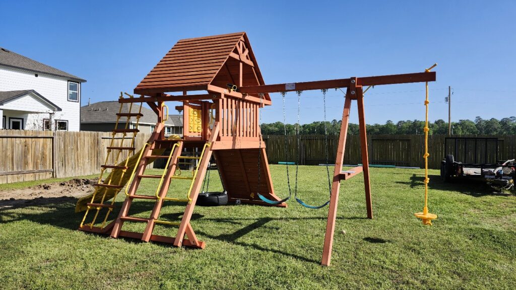 PARROT ISLAND PLAYCENTER