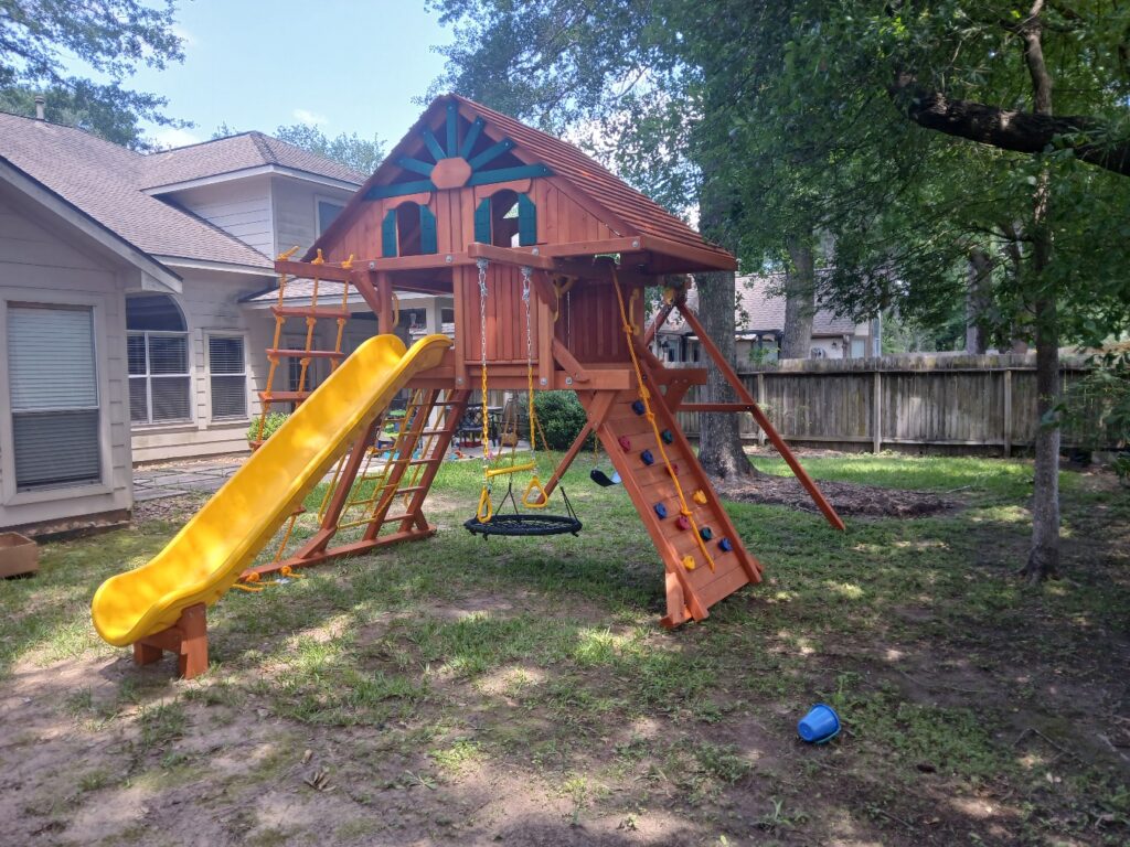 Monroe TX 1 Tree Frogs Swing Sets Install