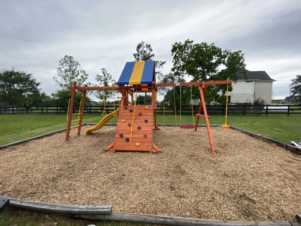 RashonTX 1 Tree Frogs Swing Sets Install