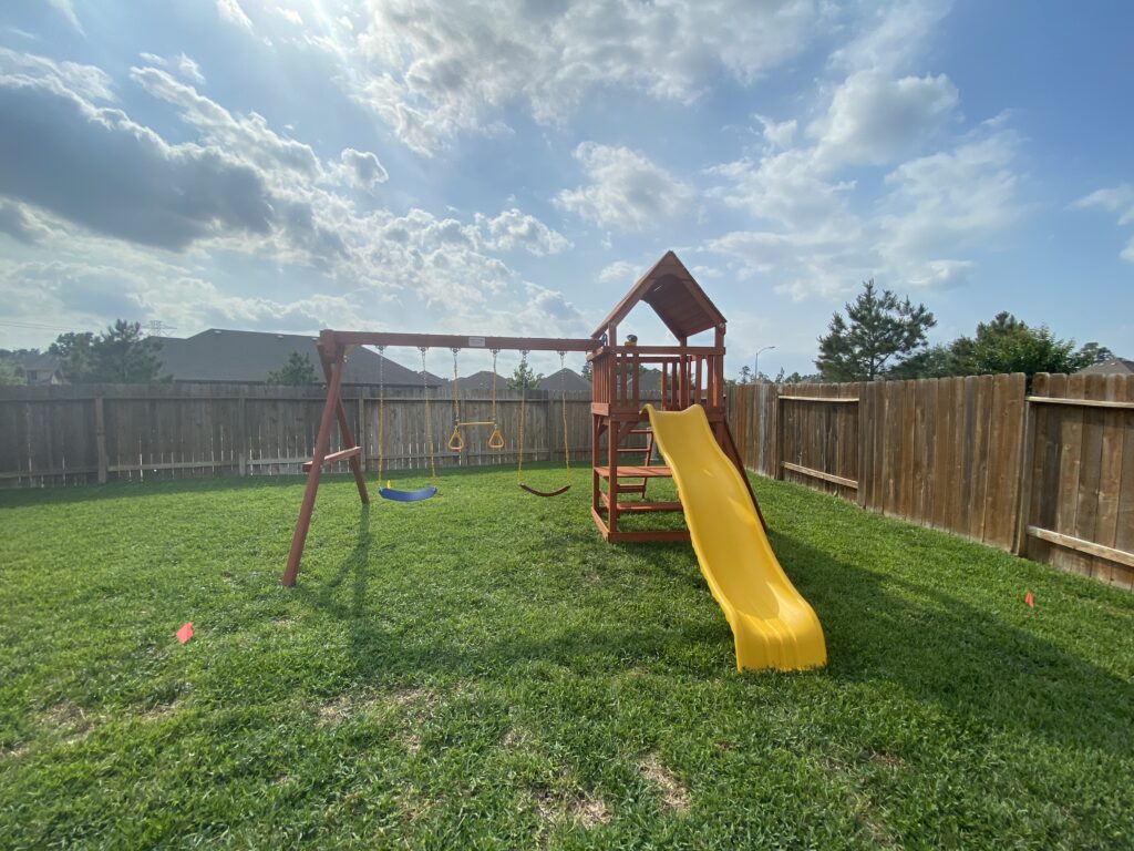 Woodlands TX 1 Tree Frogs Swing Sets Install