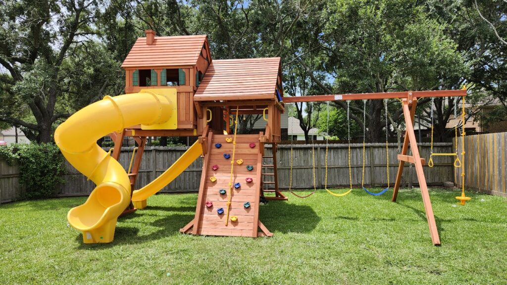 Houston TX 4 Tree Frogs Swing Sets Install