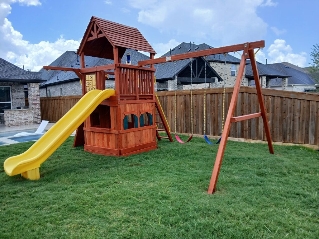 Spring TX 1 Tree Frogs Swing Sets Install