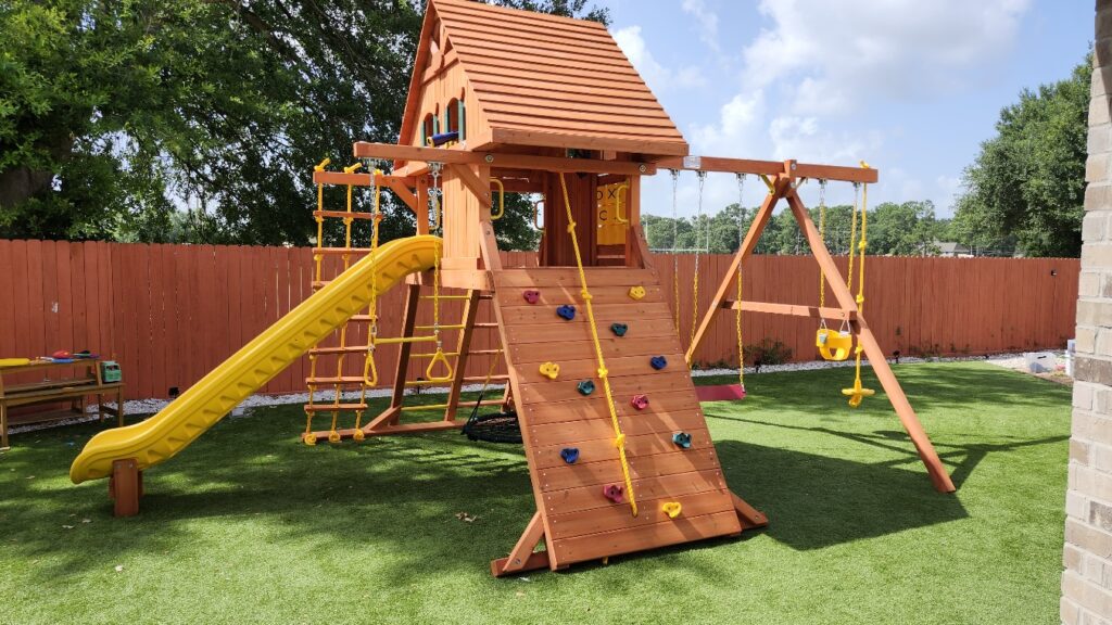 Spring TX 5 Tree Frogs Swing Sets Install