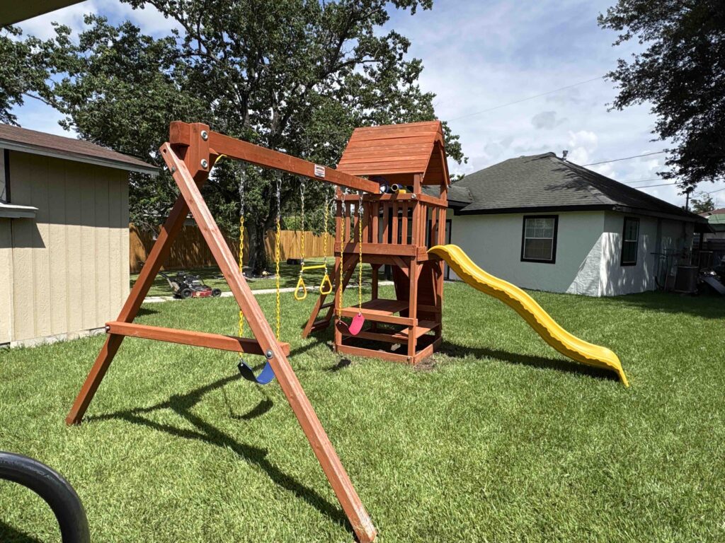 Pasadena TX 1 Tree Frogs Swing Sets Install