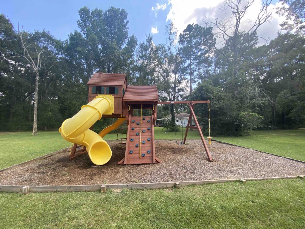 Cleveland TX 1 Tree Frogs Swing Sets Install