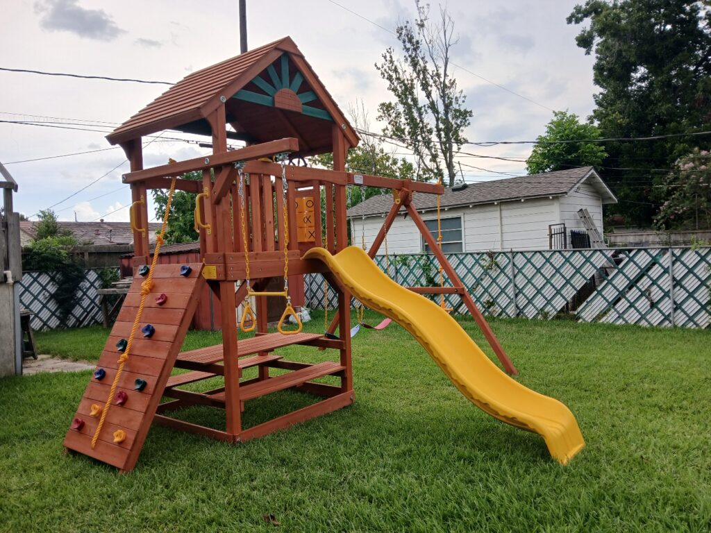 Houston TX 4 Tree Frogs Swing Sets Install