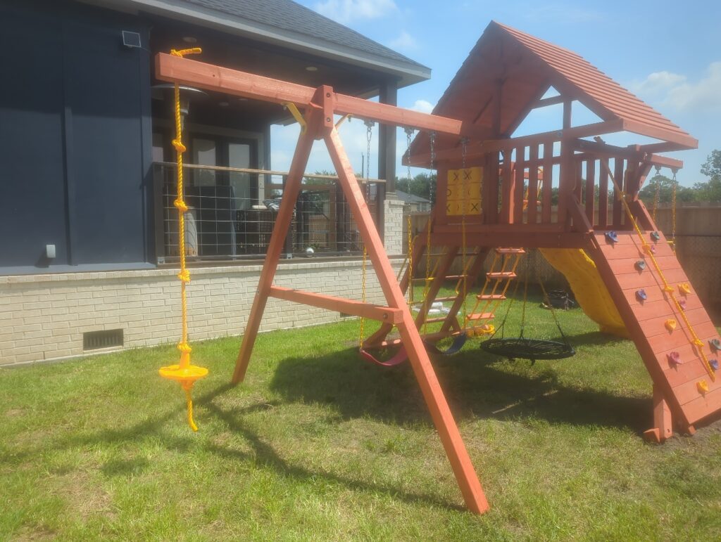 Pearland TX 1 Tree Frogs Swing Sets Install