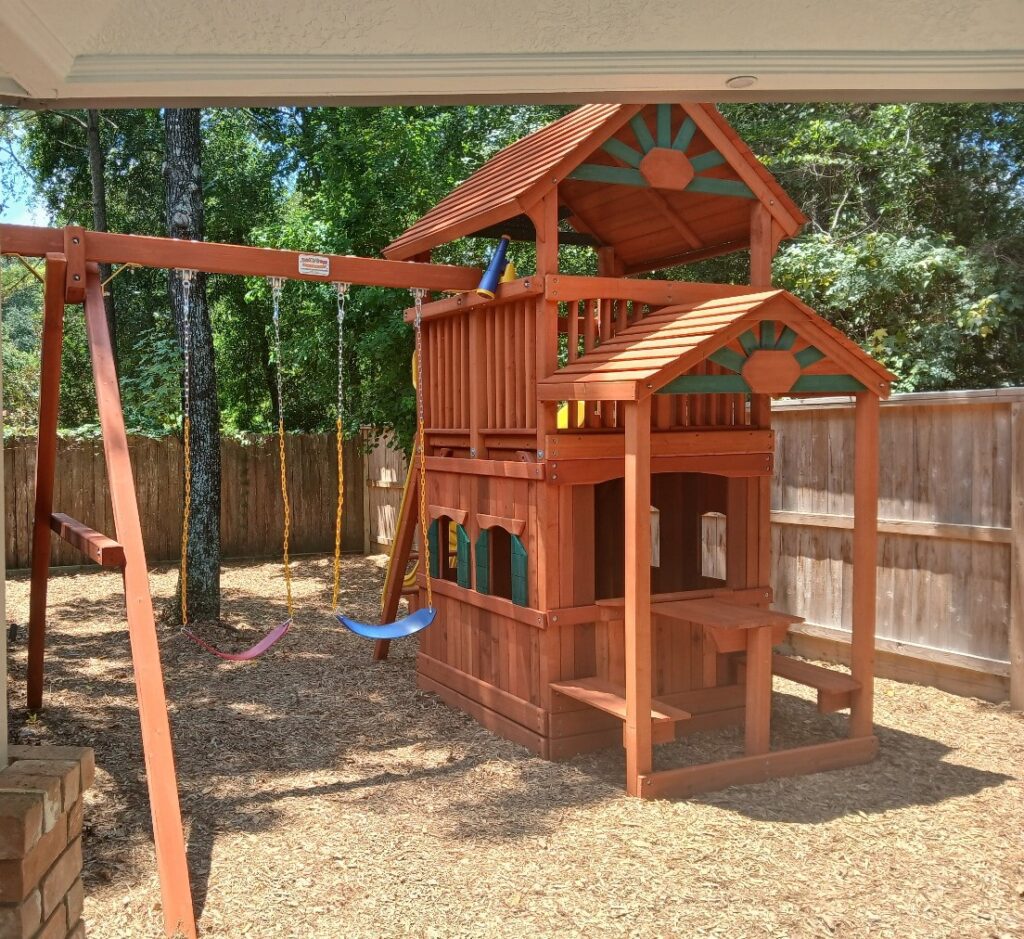 Spring TX 1 Tree Frogs Swing Sets Install