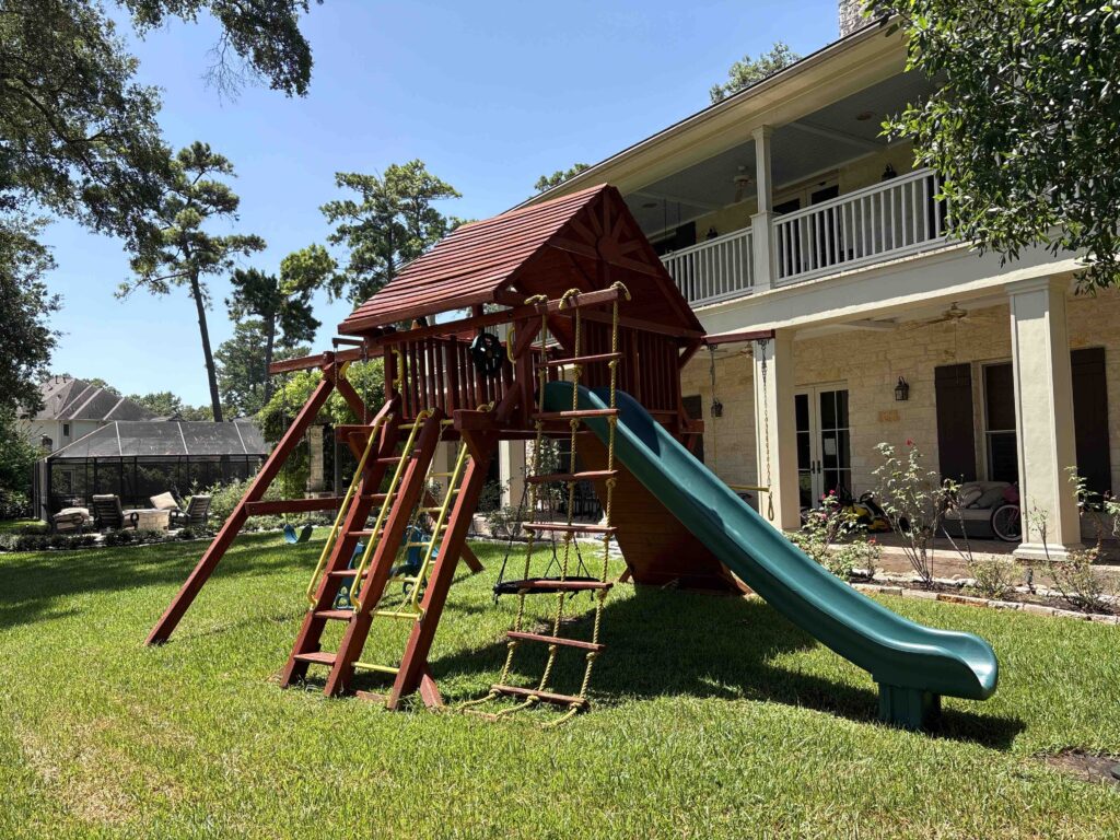 Spring TX 1 Tree Frogs Swing Sets Install