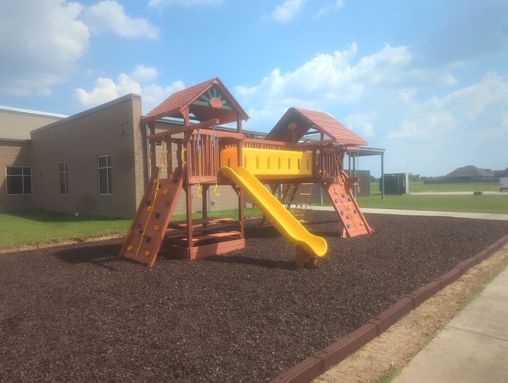 Beaumont TX 1 Tree Frogs Swing Sets Install