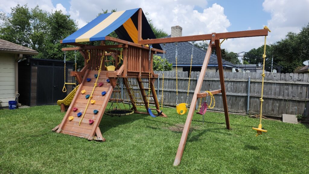 Deerpark TX 1 Tree Frogs Swing Sets Install