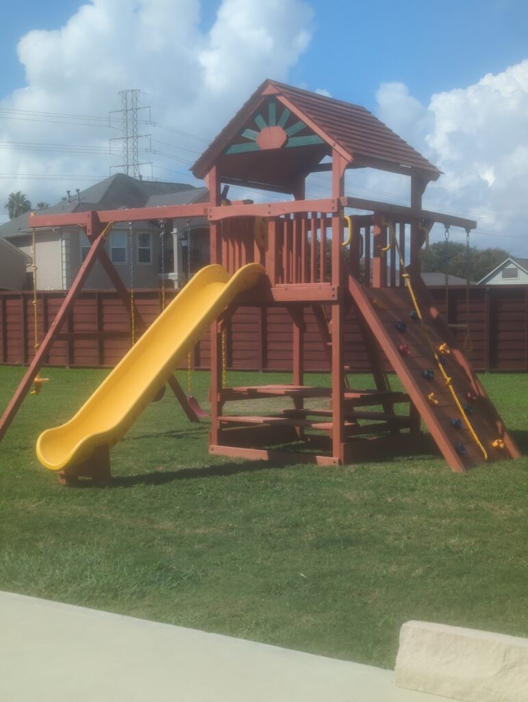 Pasadena TX 1 Tree Frogs Swing Sets Install