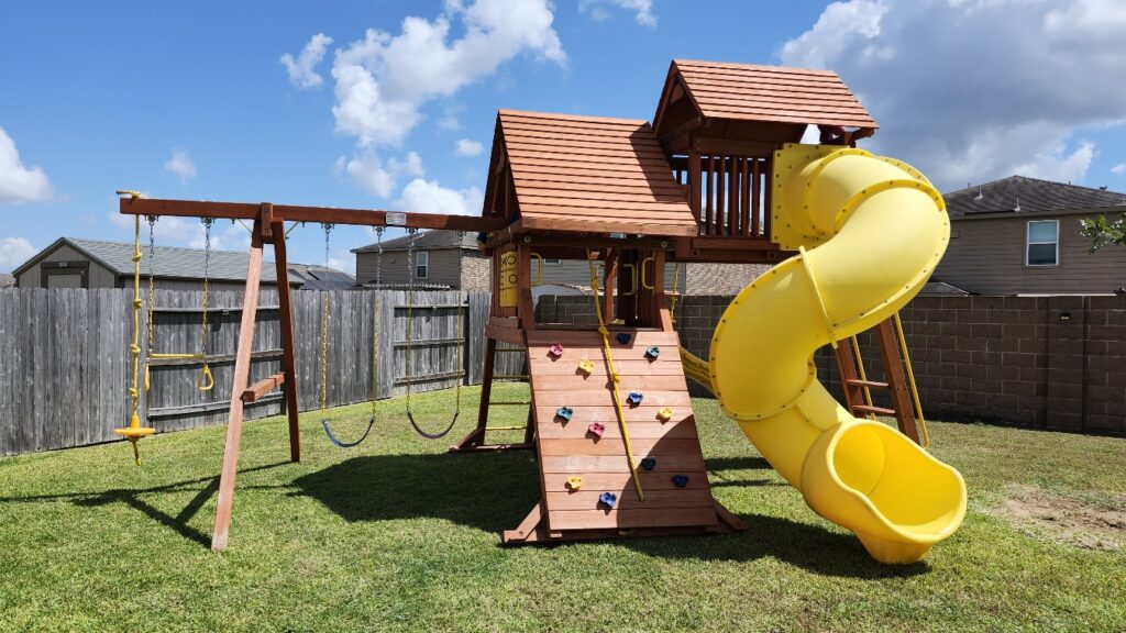 Texas City TX 1 Tree Frogs Swing Sets Install