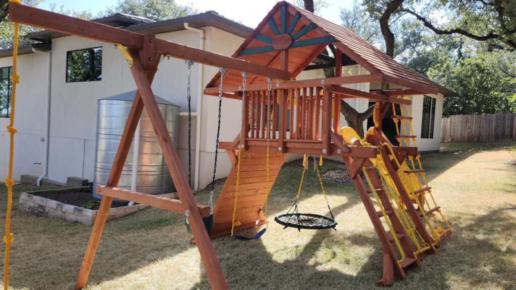 Austin TX 1 Tree Frogs Swing Sets Install
