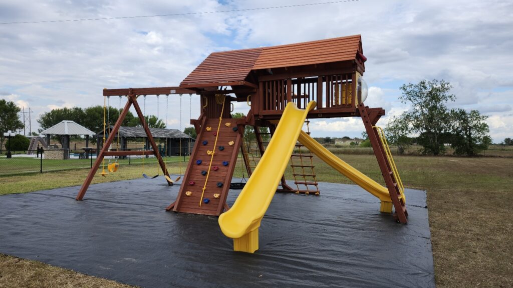 El Campo TX 1 Tree Frogs Swing Sets Install