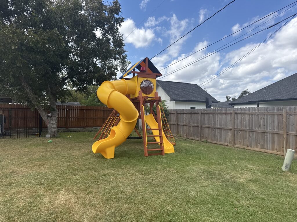 Houston TX 1 Tree Frogs Swing Sets Install