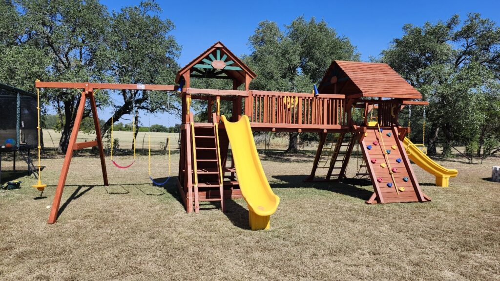 Liberty Hill TX 1 Tree Frogs Swing Sets Install