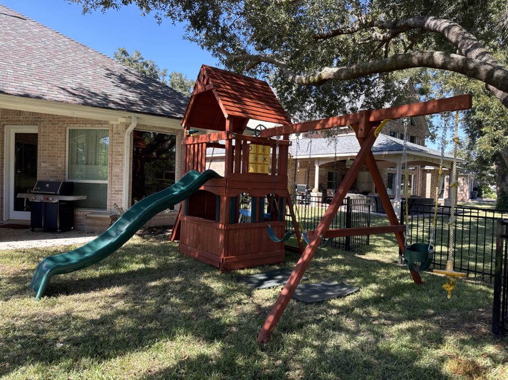 Fulshear TX 2 Tree Frogs Swing Sets Install