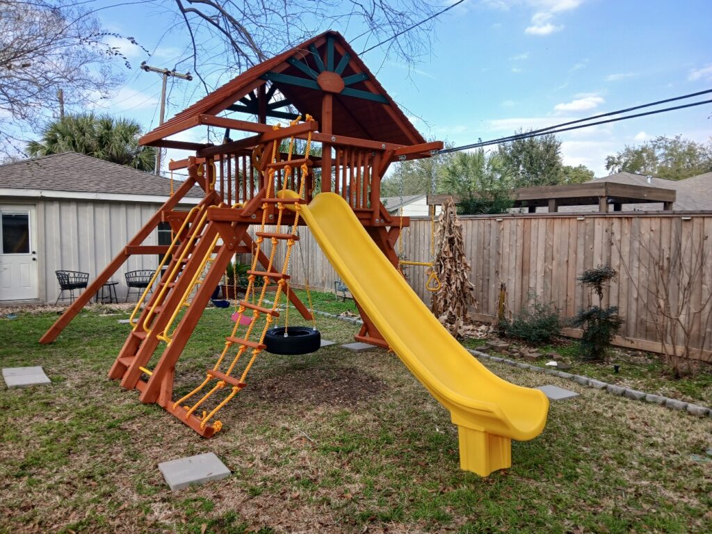 Houston TX 6 Tree Frogs Swing Sets Install