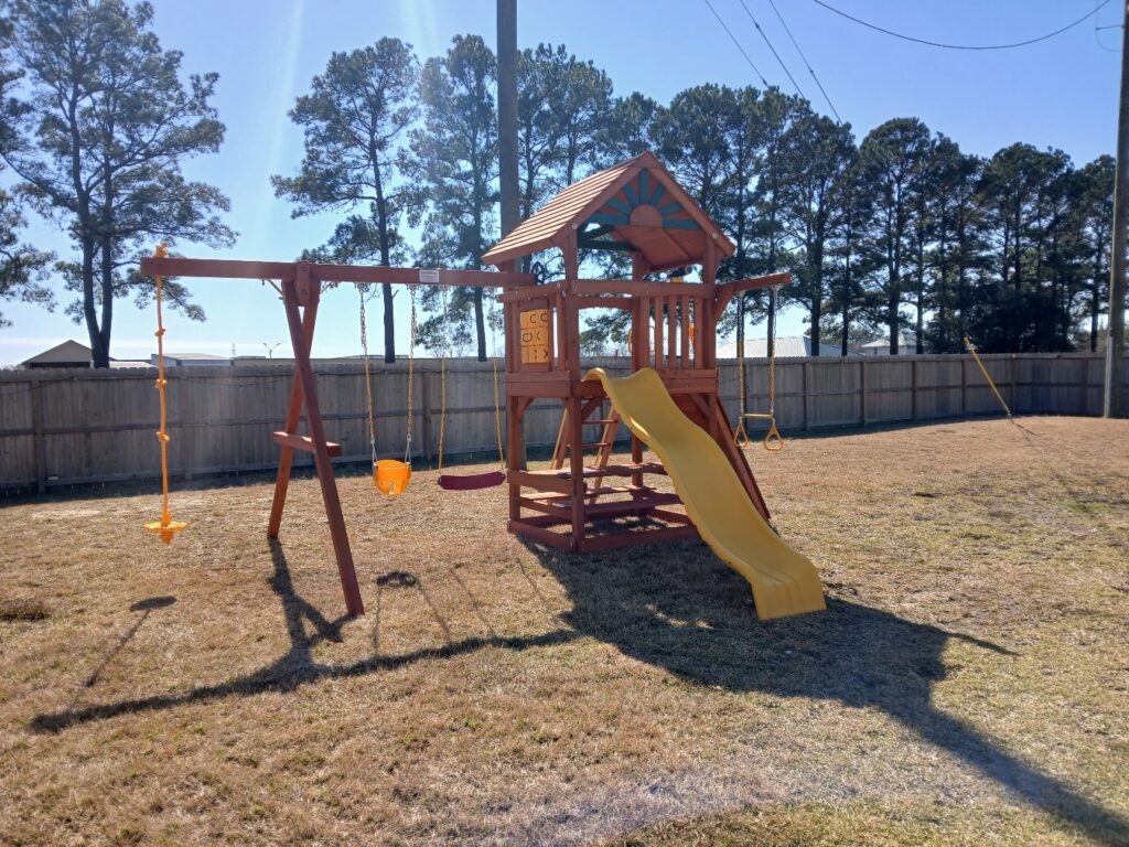 Katy TX 2 Tree Frogs Swing Sets Install