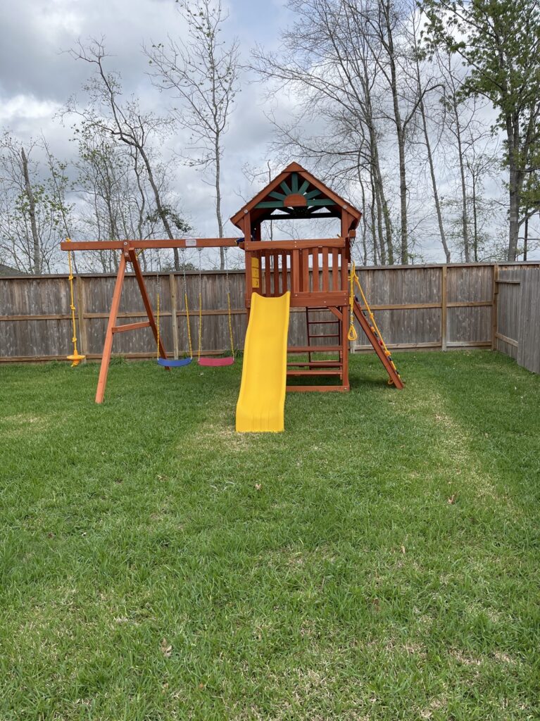 New Caney TX 1 Tree Frogs Swing Sets Install