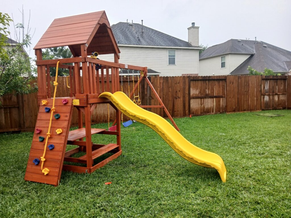 Pearland TX 2 Tree Frogs Swing Sets Install