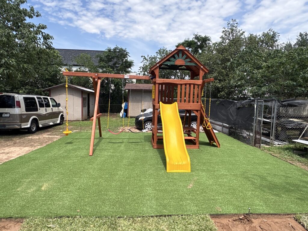 Austin TX 1 Tree Frogs Swing Sets Install