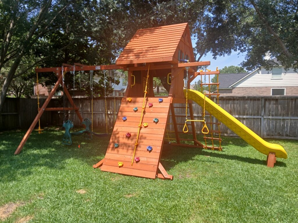Spring TX 1 Tree Frogs Swing Sets Install