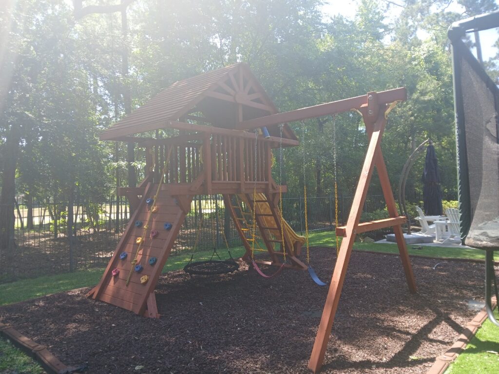 Woodsland TX 4 Tree Frogs Swing Sets Install