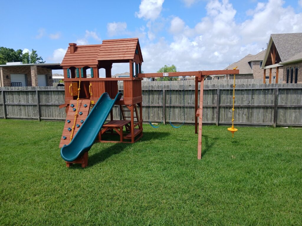 Baytown TX 1 Tree Frogs Swing Sets Install