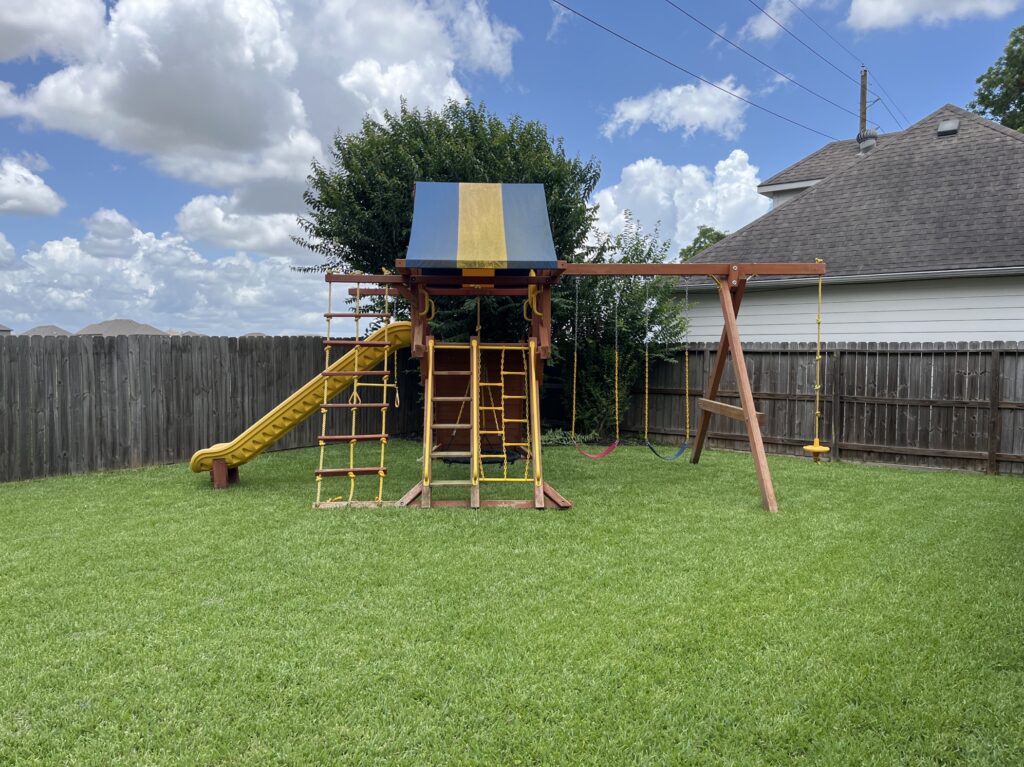 Riichmond TX 1 Tree Frogs Swing Sets Install