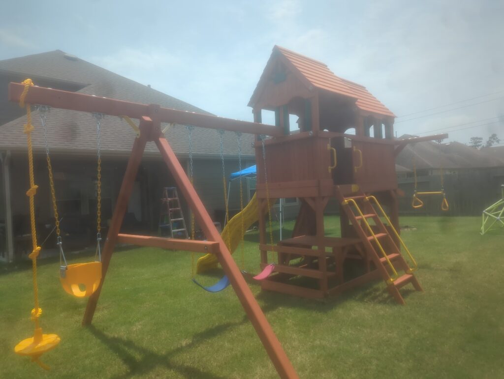 Spring TX 1 Tree Frogs Swing Sets Install
