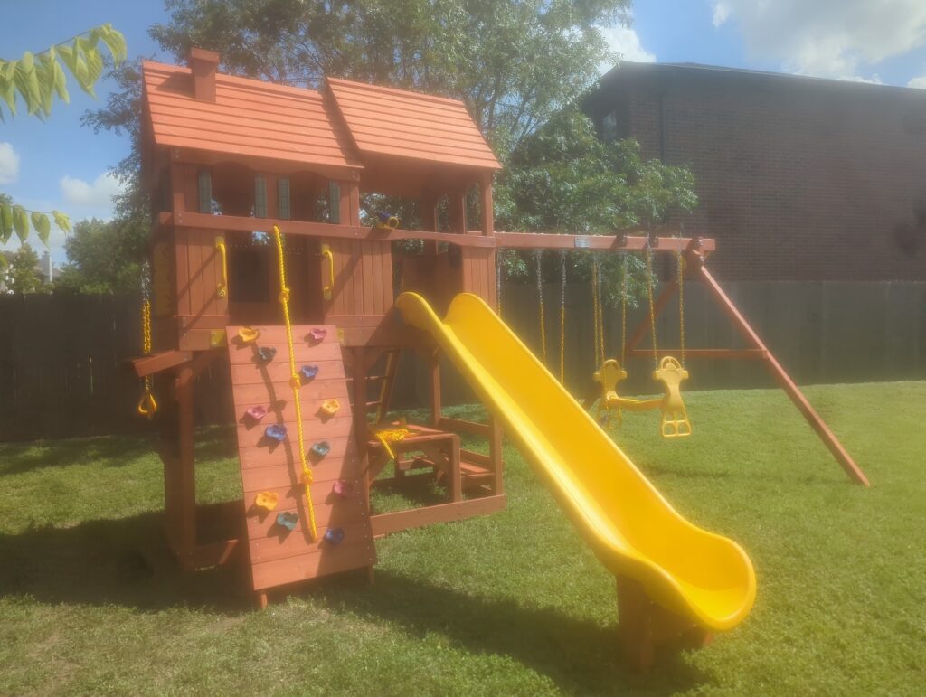 Austin TX 1 Tree Frogs Swing Sets Install