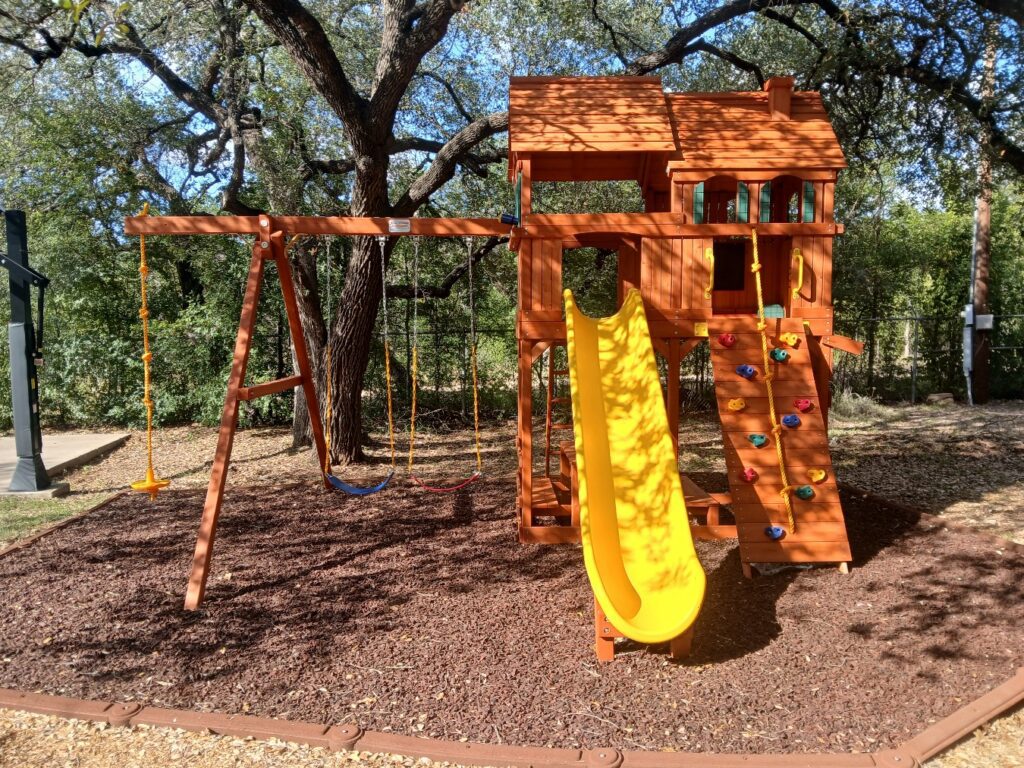 Austin TX 1 Tree Frogs Swing Sets Install
