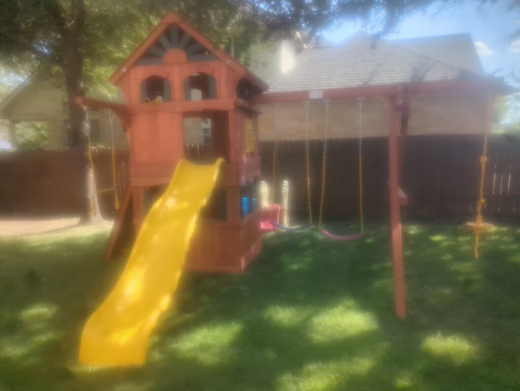 Cedar park TX 1 Tree Frogs Swing Sets Install