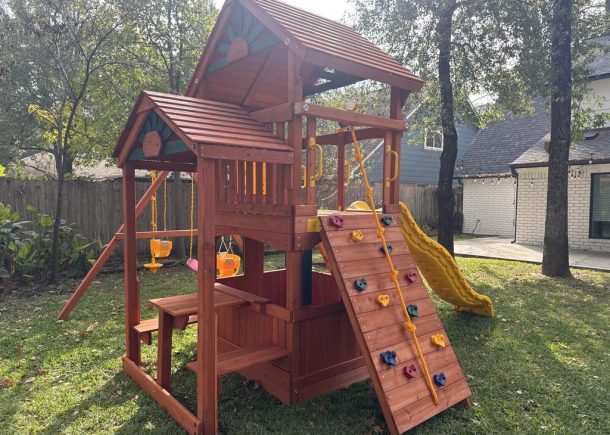 Swingsets & Playsets for San Antonio Backyards